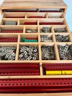 Tecc en Mercure: lijkt op meccano. Mooi kastje., Ophalen, Zo goed als nieuw