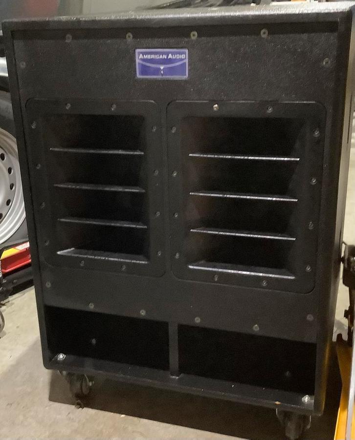American Audio 18 inch actieve subwoofer 800Watt RMS 78kg, Audio, Tv en Foto, Luidsprekers, Zo goed als nieuw, Subwoofer, 120 watt of meer