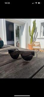 CELINE crystal grey zonnebril, Sieraden, Tassen en Uiterlijk, Zonnebrillen en Brillen | Heren, Overige merken, Zonnebril, Zwart