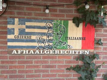 Houten Decoratiebord Grieks/Italiaans 'Afhaalgerechten' beschikbaar voor biedingen