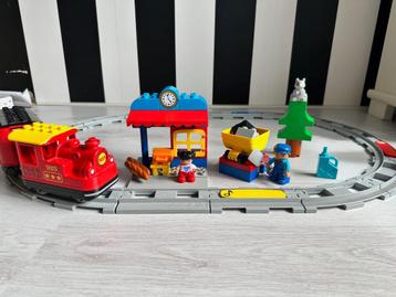 LEGO Duplo Stoomtrein (10874) met extra rails-set (10882) beschikbaar voor biedingen