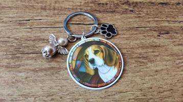 Sleutelhanger Beagle groot rond met lucky angel beschikbaar voor biedingen