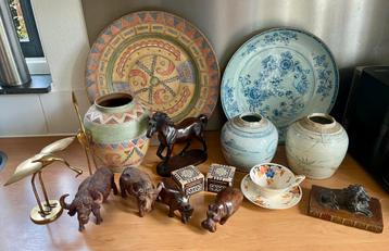 Diverse Decoratieve Items beschikbaar voor biedingen