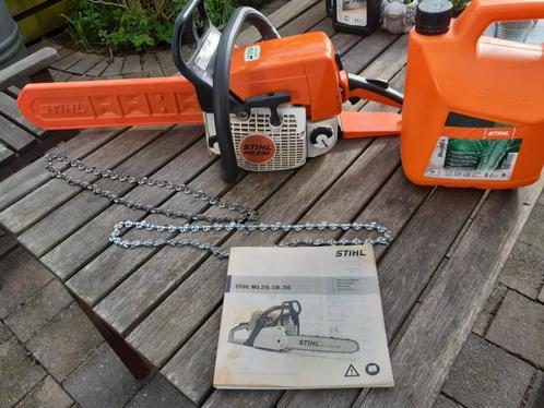 Benzine kettingzaag Stihl MS 230, Doe-het-zelf en Verbouw, Gereedschap | Zaagmachines, Gebruikt, Kettingzaag, Ophalen