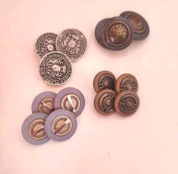 Vintage knopen collectie  beschikbaar voor biedingen