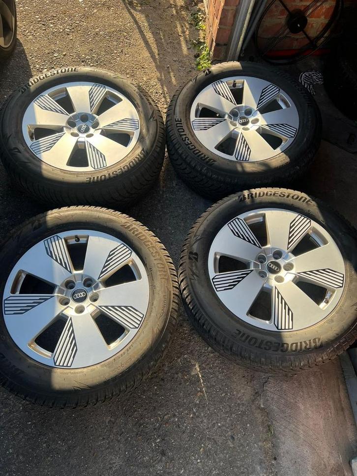 Audi e-tron GEA Q7 Sportback winterset 4KE601025L 19 5x112, Auto-onderdelen, Banden en Velgen, Banden en Velgen, Winterbanden