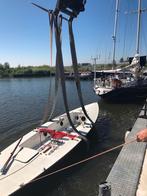 tempest 680 wedstrijdboot rood, Watersport en Boten, Gebruikt, Ophalen of Verzenden, 3 tot 6 meter, Buitenboordmotor