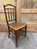 Antieke houten stoel, Antiek en Kunst, Antiek | Meubels | Stoelen en Banken, Ophalen
