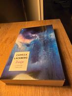 Zusje - Camilla Läckberg - Literaire Thriller, Ophalen of Verzenden, Zo goed als nieuw, Camilla Läckberg, Scandinavië