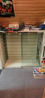 Winkel vitrine kast 118 hoog x 120 breed x 53 diep, Huis en Inrichting, Kasten | Vitrinekasten, Ophalen, Glas, 100 tot 150 cm