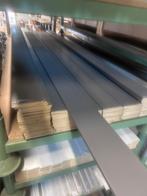 Plinten 140x12 grijs, Doe-het-zelf en Verbouw, Plinten en Afwerking, Ophalen of Verzenden, Zo goed als nieuw, Mdf, 200 tot 250 cm