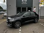 Volkswagen T-ROC 1.5 TSI Life Business, 4 cilinders, 150 pk, Zwart, Bedrijf