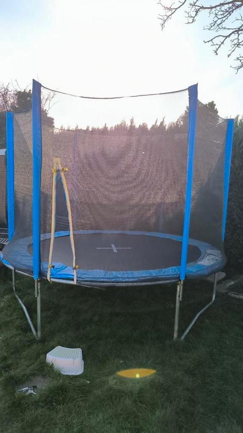Zeer nette trampoline 305 doorsnede, Kinderen en Baby's, Speelgoed | Buiten | Trampolines, Zo goed als nieuw, Ophalen