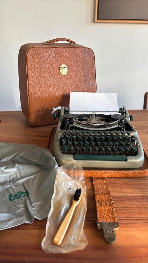 Erika Typewriter 1950-1960 - Fair condition, Diversen, Typemachines, Gebruikt, Ophalen of Verzenden
