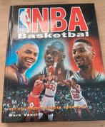 NBA BASKETBAL BOEK, Boeken, Verzenden, Zo goed als nieuw, Balsport, Marc Vancil