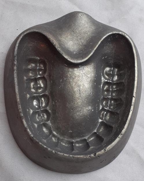 Mooie 0ude Marsepeinvorm: Gebit, Antiek en Kunst, Curiosa en Brocante, Ophalen of Verzenden