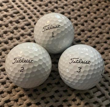 12 HELE MOOIE TITLEIST PROV1 GOLFBALLEN (IZGST) beschikbaar voor biedingen