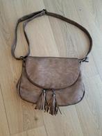 Ruime bronzen schoudertas met kwastjes, Sieraden, Tassen en Uiterlijk, Tassen | Damestassen, Ophalen of Verzenden, Gebruikt, Bruin