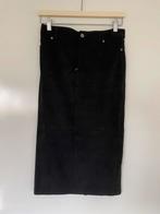 NIKKIE- zwarte suède-look rok, Ophalen of Verzenden, Zo goed als nieuw, Maat 34 (XS) of kleiner, Zwart