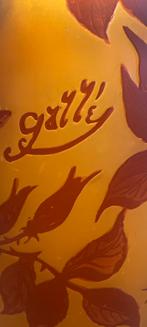 Prachtig antieke Gallé Art Nouveau vaas met bloemmotieven, Antiek en Kunst, Antiek | Glas en Kristal, Ophalen of Verzenden