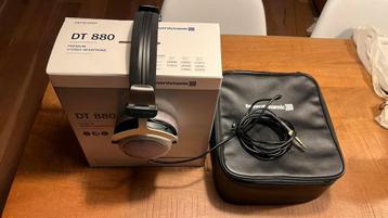 Beyerdynamic DT 880 Premium hoofdtelefoon beschikbaar voor biedingen