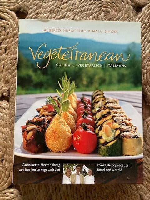 Vegeterranean - Alberto Musacchio & Malu Simoes, Boeken, Kookboeken, Italië, Vegetarisch, Nieuw, Ophalen of Verzenden