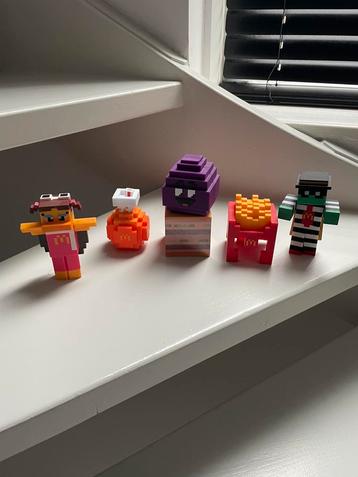 6 Mc Donald’s volwassen happymeal speeltjes beschikbaar voor biedingen