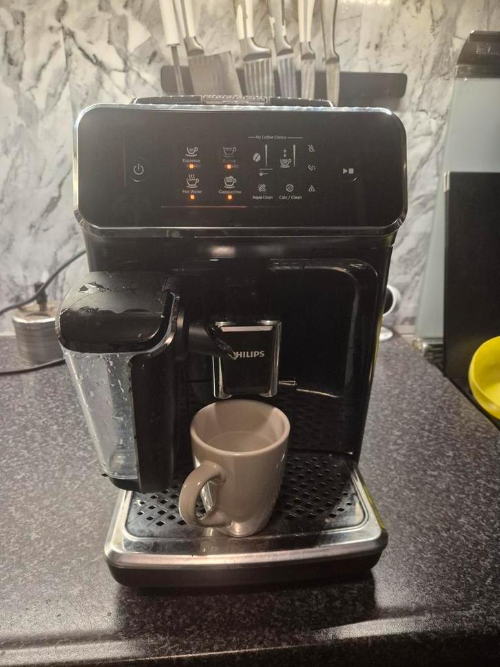 Philips LatteGo 2200 - Defect, Witgoed en Apparatuur, Koffiezetapparaten, Niet werkend, Koffiebonen, Espresso apparaat, 2 tot 4 kopjes