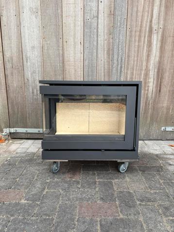 Dik Geurts Instyle Corner Slim 660/495 houtkachel beschikbaar voor biedingen