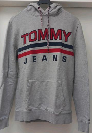 Dikke trui Tommy Hilfiger maat S beschikbaar voor biedingen