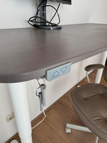 Ikea bekant bureau elektrisch (rechts) - afbeelding 3
