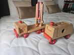 2 houten auto's, Kinderen en Baby's, Speelgoed | Houten speelgoed, Ophalen, Gebruikt, Overige typen
