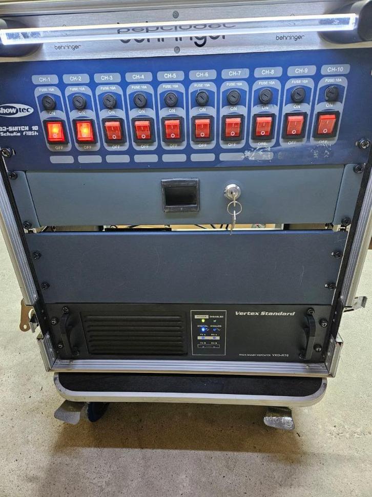 Vertex VXD R70 Repeater, Telecommunicatie, Zenders en Ontvangers, Zo goed als nieuw, Zender en Ontvanger, Ophalen