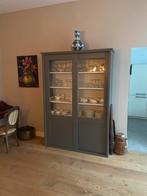 Hippe vitrinekast, Huis en Inrichting, Kasten | Buffetkasten, Ophalen, Met plank(en), 100 tot 150 cm, Zo goed als nieuw