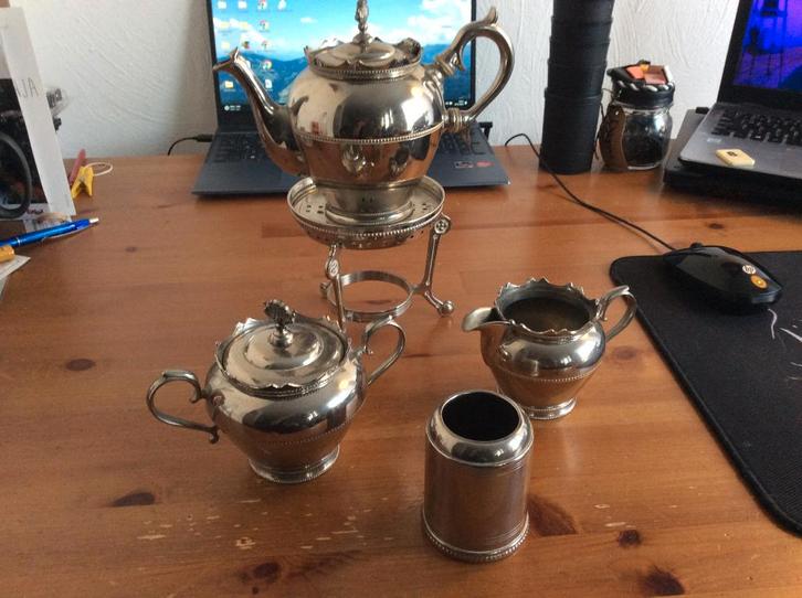 Daalderop vintage Theeset. 7 delig, Huis en Inrichting, Keuken | Servies, Compleet servies, Overige stijlen, Overige materialen