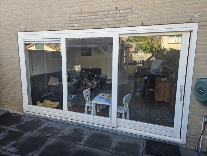 Grote houten schuifpui, Doe-het-zelf en Verbouw, Kozijnen en Schuifpuien, Gebruikt, Schuifpui, Hout, 150 tot 225 cm, 225 cm of meer