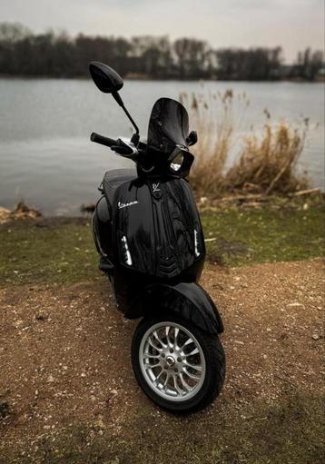 Vespa Sprint 2014 beschikbaar voor biedingen