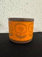 Leuke vintage oranje bloempot / waarschijnlijk west Germany, Ophalen of Verzenden, Huis en Inrichting