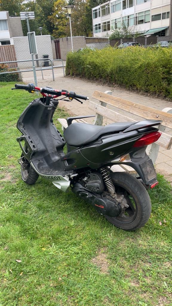 Speedfight 2 project, Fietsen en Brommers, Scooters | Peugeot, Gebruikt, Speedfight, Tweetakt, Ophalen of Verzenden