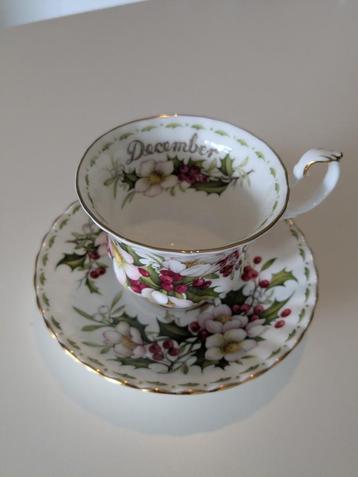 Royal Albert Flower of the month Christmas Rose beschikbaar voor biedingen