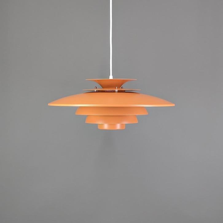Deense Hanglamp met Oranjebruin Tinten - Scandinavisch, Huis en Inrichting, Lampen | Hanglampen, Zo goed als nieuw, 75 cm of meer