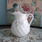 Wedgwood 'April Flowers', lief roomkannetje, Antiek en Kunst, Antiek | Servies los, Ophalen of Verzenden