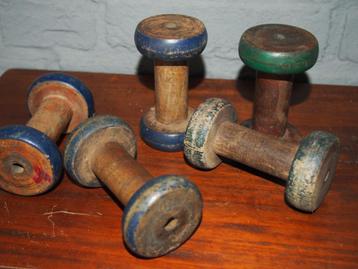 5 Houten klossen beschikbaar voor biedingen