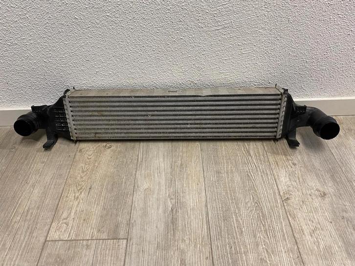 Mercedes A-klasse B-klasse GLA CLA intercooler A2465000100, Auto-onderdelen, Motor en Toebehoren, Mercedes-Benz, Gebruikt, Ophalen of Verzenden