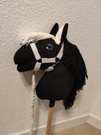 Stokpaard met Halster - Leuk Speelgoed!, Kinderen en Baby's, Speelgoed | Knuffels en Pluche, Ophalen of Verzenden, Nieuw, Paard