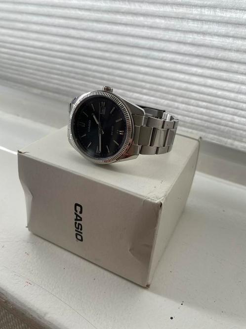 Casio Watch staal (met doos), Sieraden, Tassen en Uiterlijk, Horloges | Heren, Zo goed als nieuw, Casio, Staal, Ophalen of Verzenden