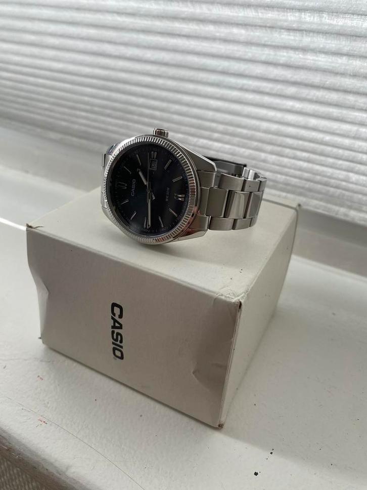 Casio Watch staal (met doos), Sieraden, Tassen en Uiterlijk, Horloges | Heren, Zo goed als nieuw, Casio, Staal, Ophalen of Verzenden