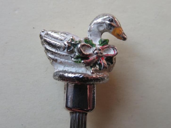Verzilverd lepeltje Merry Christmas Gans / Eend met strik 3D, Antiek en Kunst, Antiek | Bestek, Verzenden