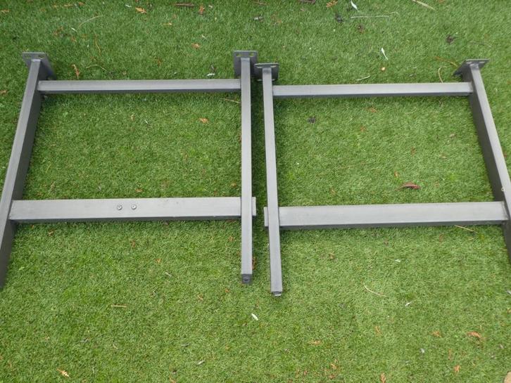 Metalen onderstel voor tafel, Huis en Inrichting, Tafelonderdelen, Gebruikt, 50 tot 100 cm, Rechthoekig, Ophalen