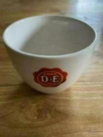 Douwe Egberts mok/ kom . Mosa Maastricht beschikbaar voor biedingen